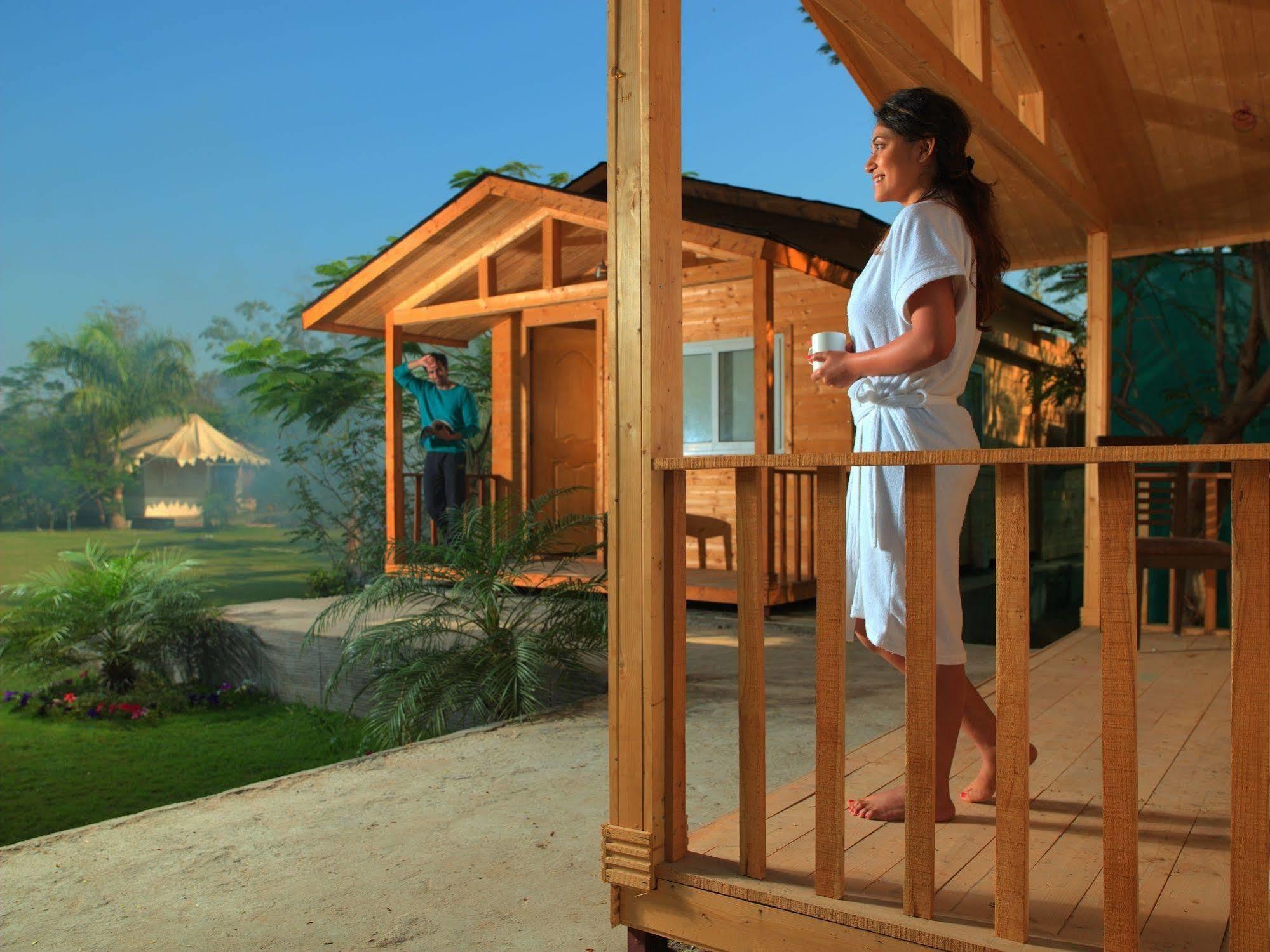 PALM GREEN CLUB RESORT ⋆⋆⋆ AHMEDABAD, INDIA SEASON DEALS FROM 51